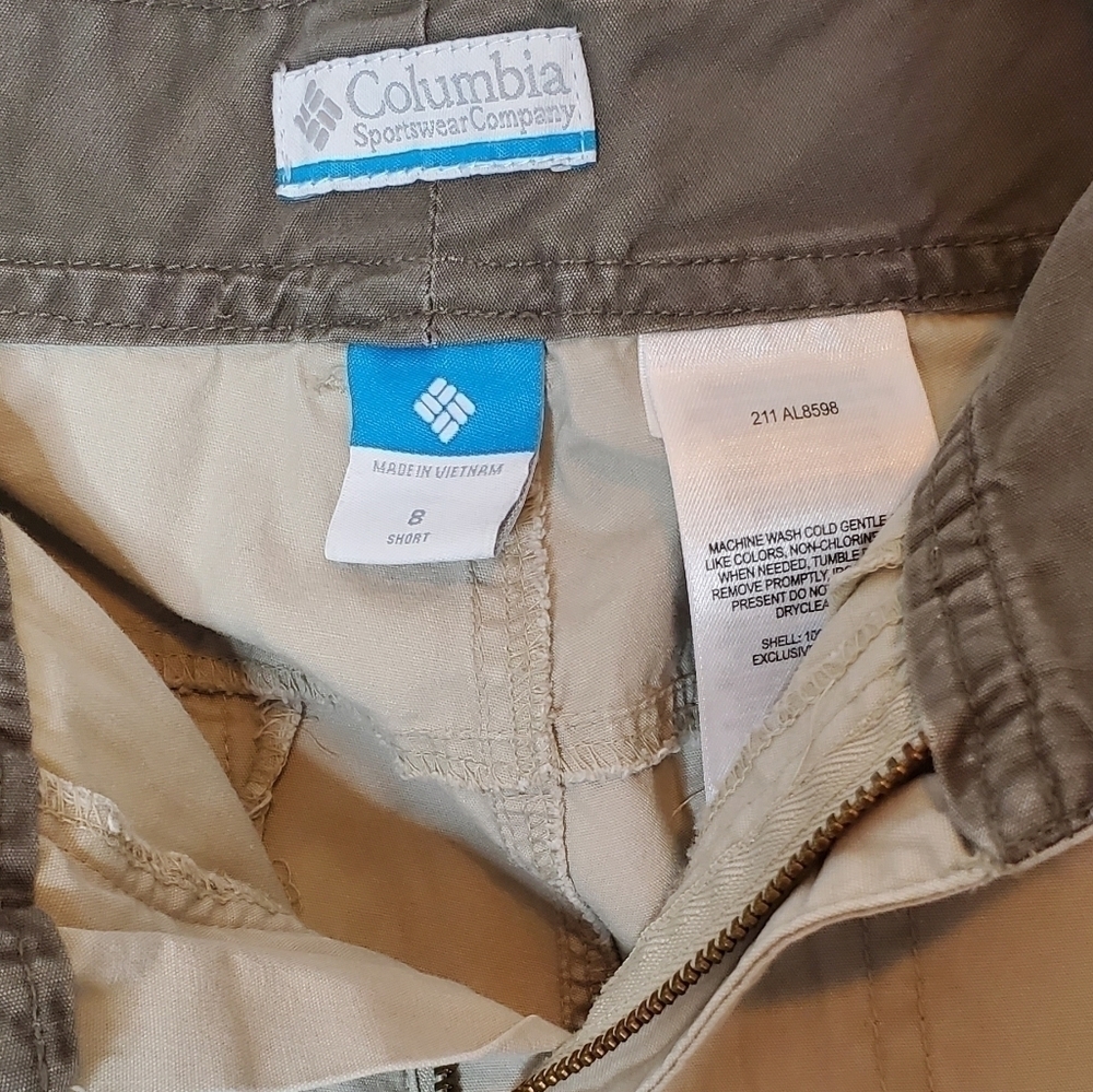 Columbia Cropped Khaki Outdoor Pant in Size 8 GUC 100% Cotton - Picture 3 of 4
